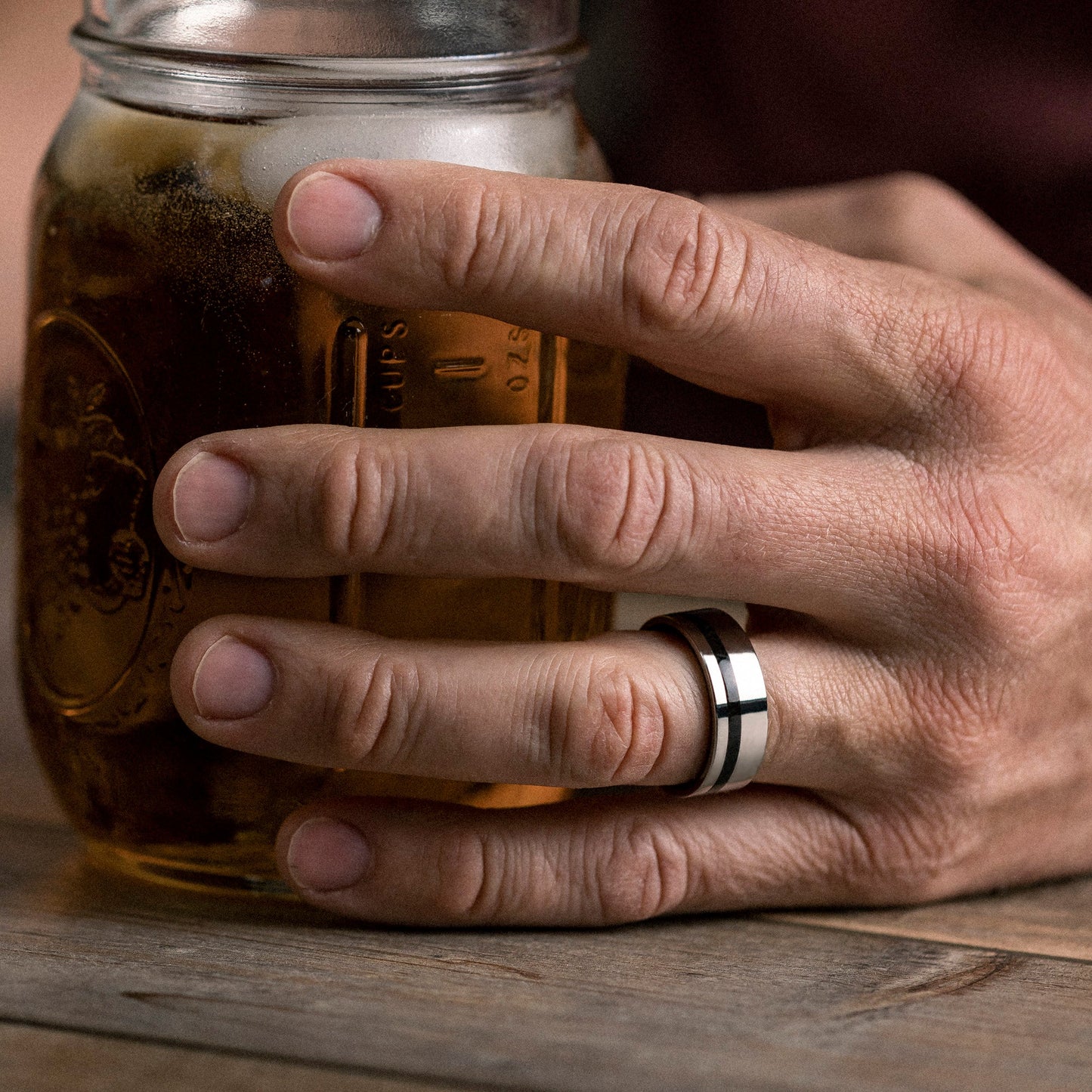 Das Fass und der Knochen